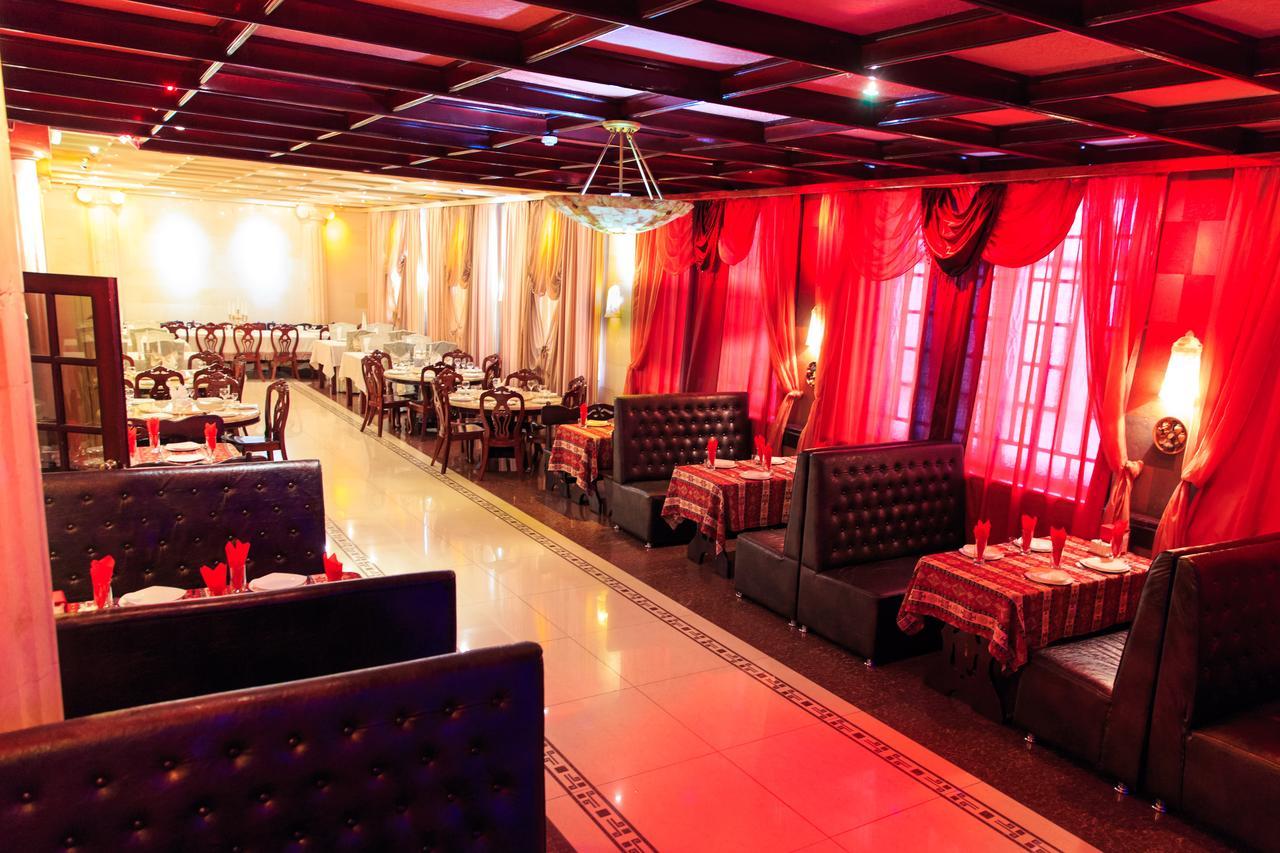Dvin Hotel Pavlodar Exterior photo